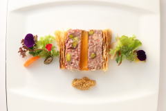 �p�e�E�A���N���[�g